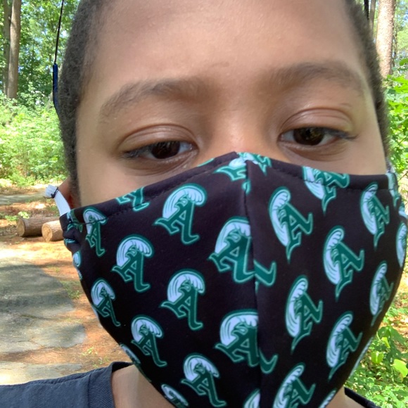 Meet your Posher, Vicki - Picture 3 of 4